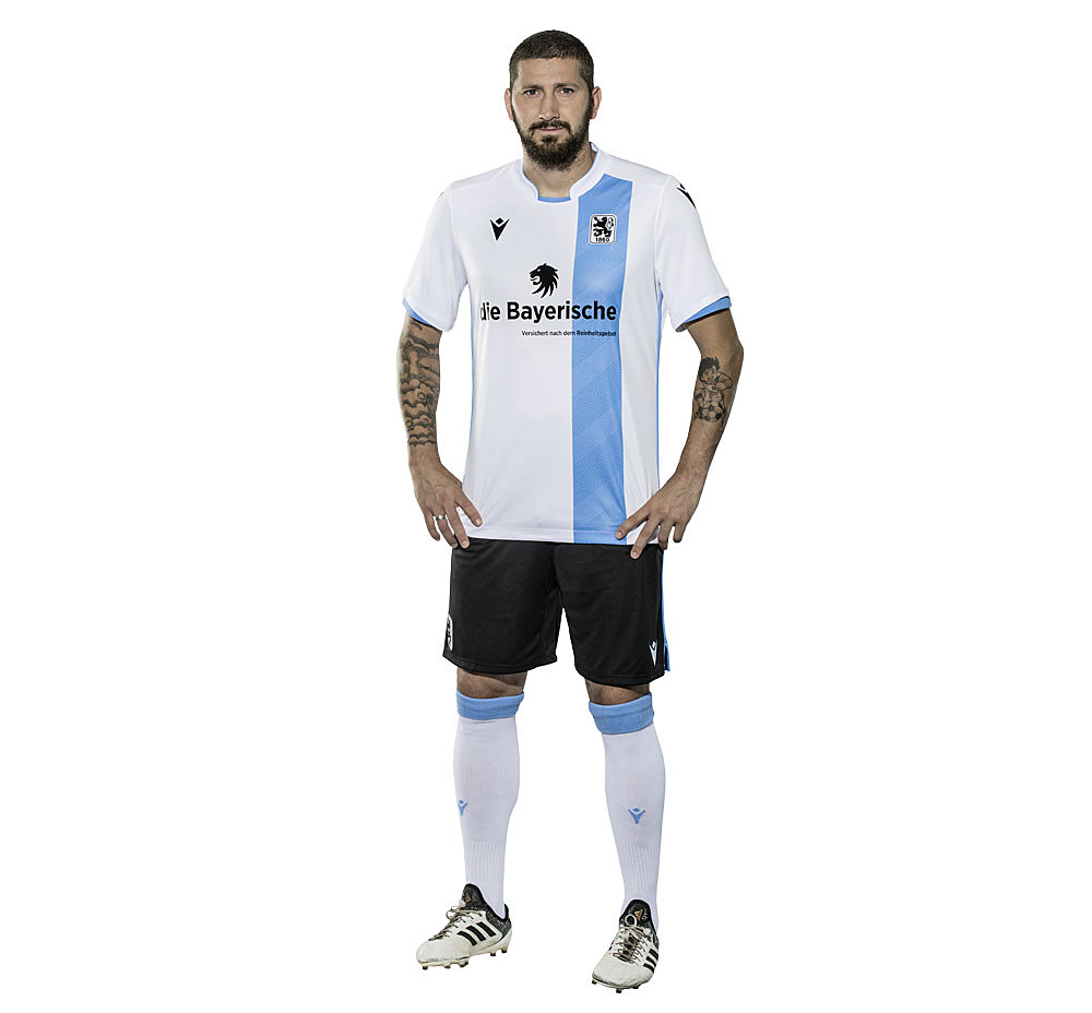Trikot Und Training Der Vorherigen Saisons Specials Shop Tsv 1860 Fanshop
