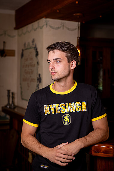 T-Shirt Kyesinga